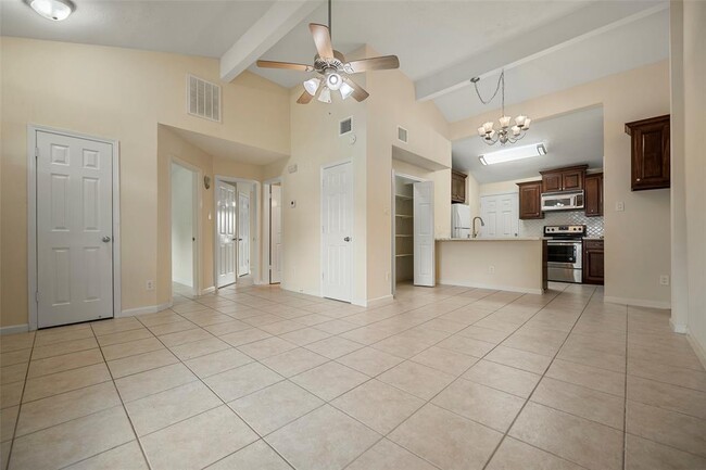 Building Photo - 12718 Summer Mill Dr