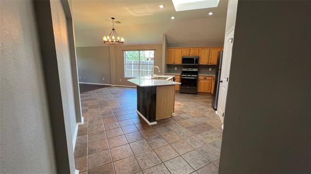 Foto del edificio - 7521 Danridge Rd