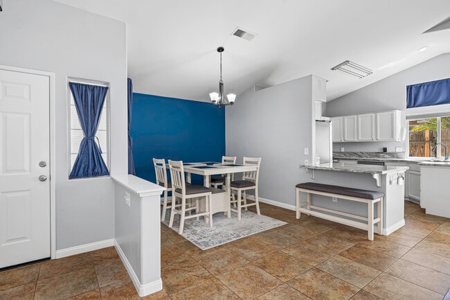 Building Photo - 5001 Rogue Water Ct