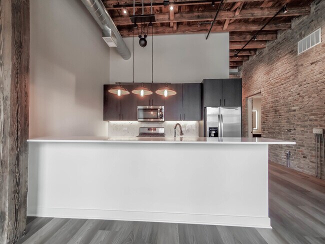 Foto del edificio - 818 N Wolcott Ave