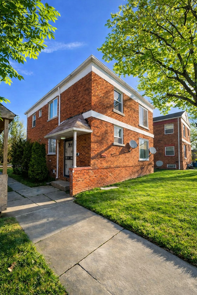 Building Photo - 18015 Harvard Ave