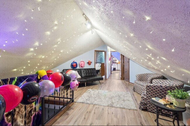 Foto del edificio - Five Bedroom Home in Weigent Hogan