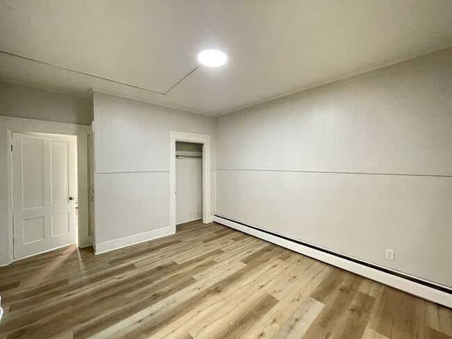 Building Photo - 49 Pennacook St