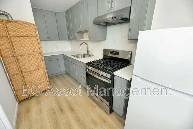 Foto del edificio - 2039 MacArthur Blvd