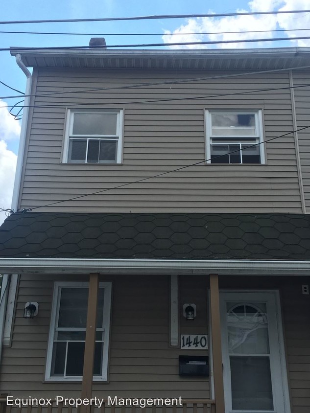 Primary Photo - 1440 Elm St