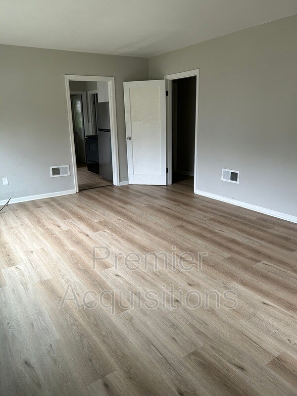 Foto del edificio - 2701 Benbow Ave