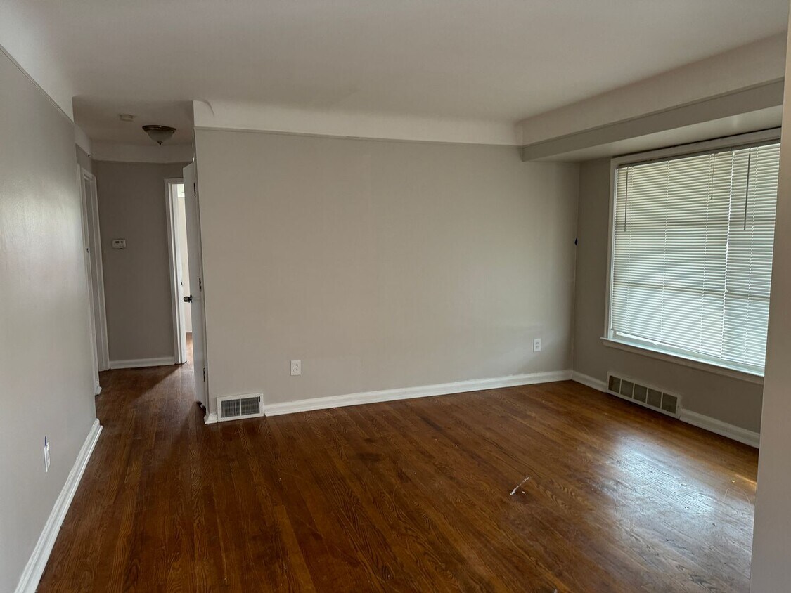 COMING SOON! BRICK 3 BDRM RANCHSECTION 8 Alquileres en Detroit, MI