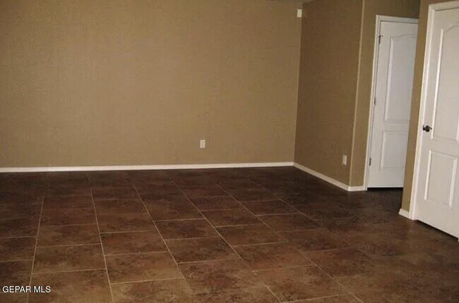 Foto del edificio - 545 Green Village Ct