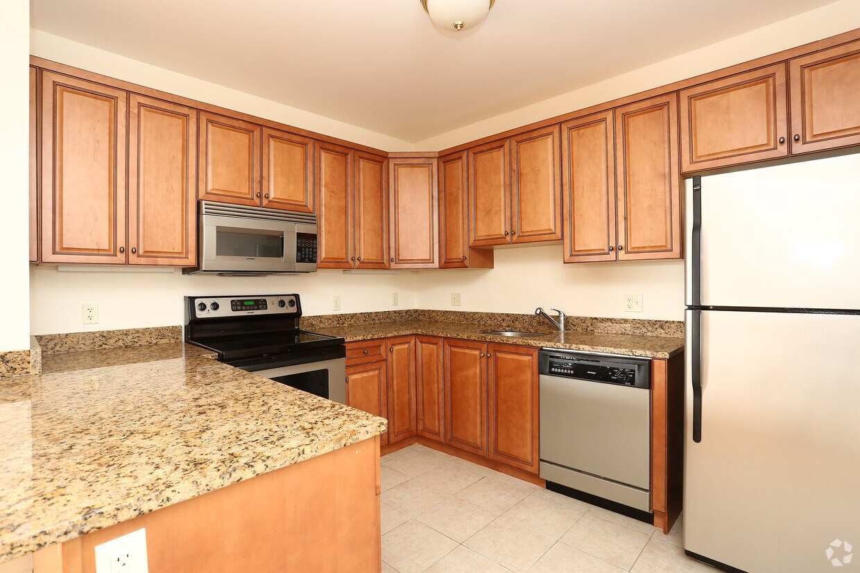 Sutton Views 740 Mix Ave Hamden, CT