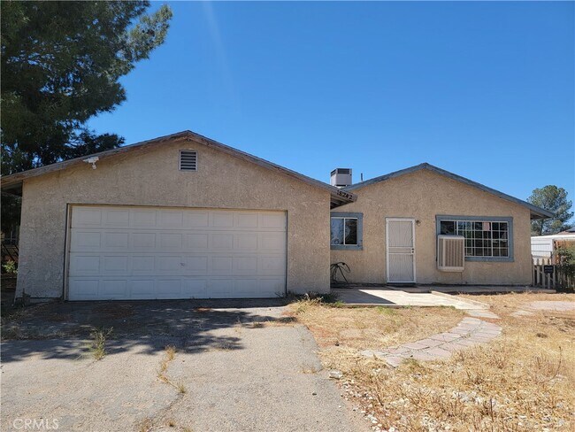 Building Photo - 18242 Larkspur Rd