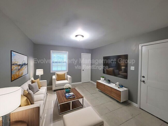 Foto del edificio - 4649 Royal Ridge Dr