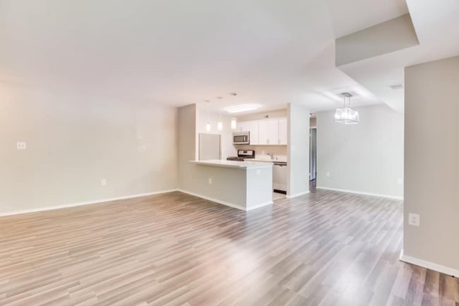 Photo - 5200 Crossfield Ct Apartment