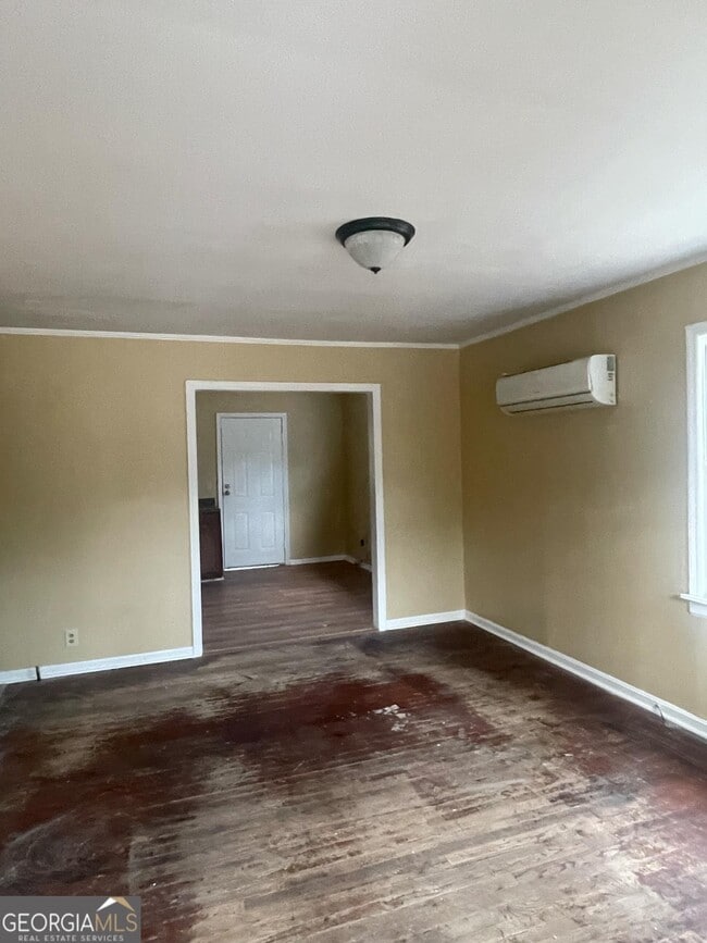 Foto del edificio - 211 Poplar St