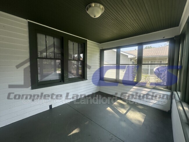 Foto del edificio - 2409 S 9th St