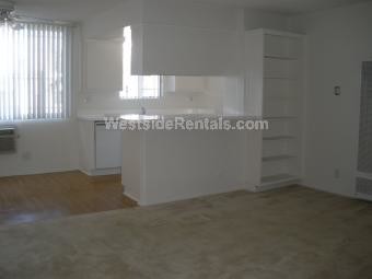 Foto principal - 310 S Mariposa Ave