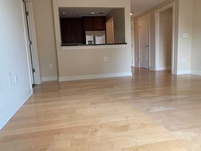 Building Photo - 2050 Jamieson Ave