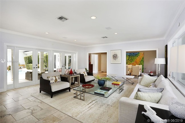 Building Photo - 7900 Altamira St