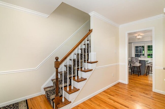 Building Photo - 8 Bracken Ct