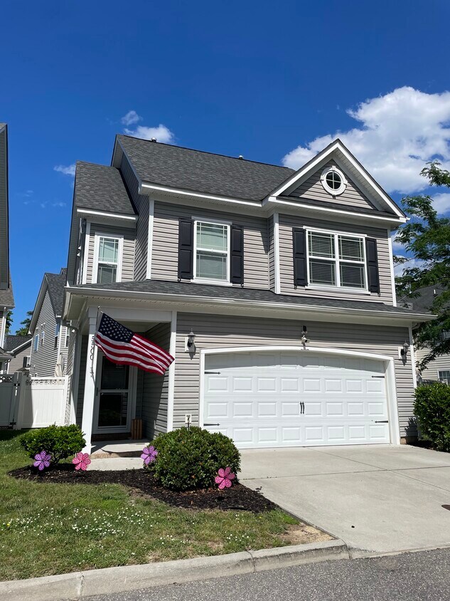 Foto principal - 5500 Curtis Breathwaite Ln