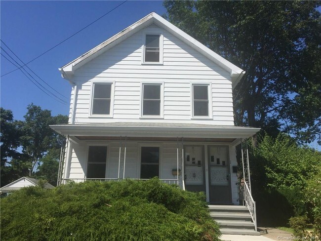 Building Photo - 117 School St