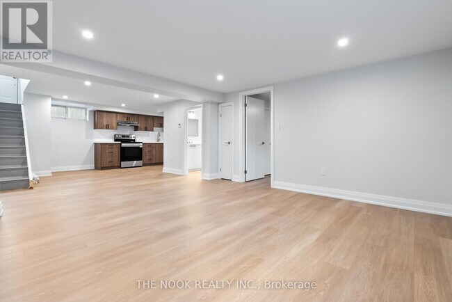 Photo du bâtiment - 525 Larry Ave