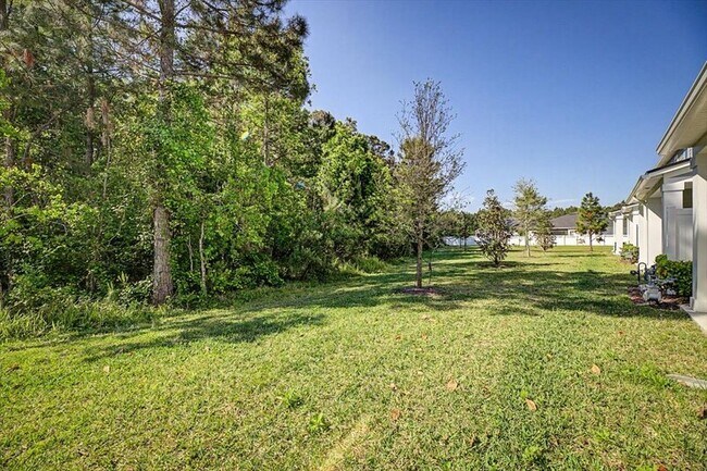 Foto del edificio - 61 Mellowood Ln