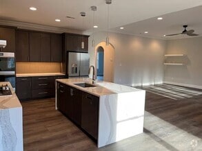 Building Photo - 416 Seminole Pl