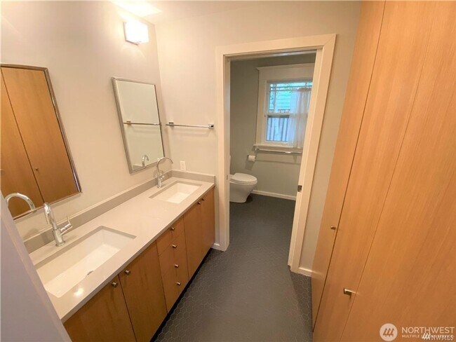 Foto del edificio - 4bd/2ba Seattle House