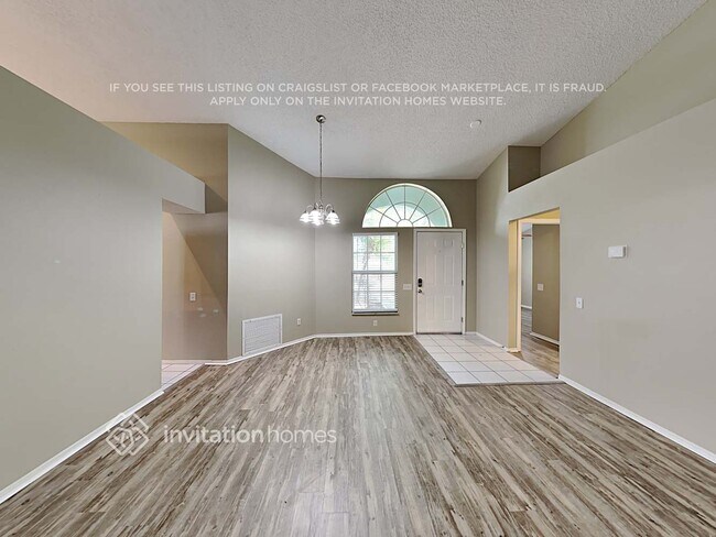 Foto del edificio - 6029 Cason Way