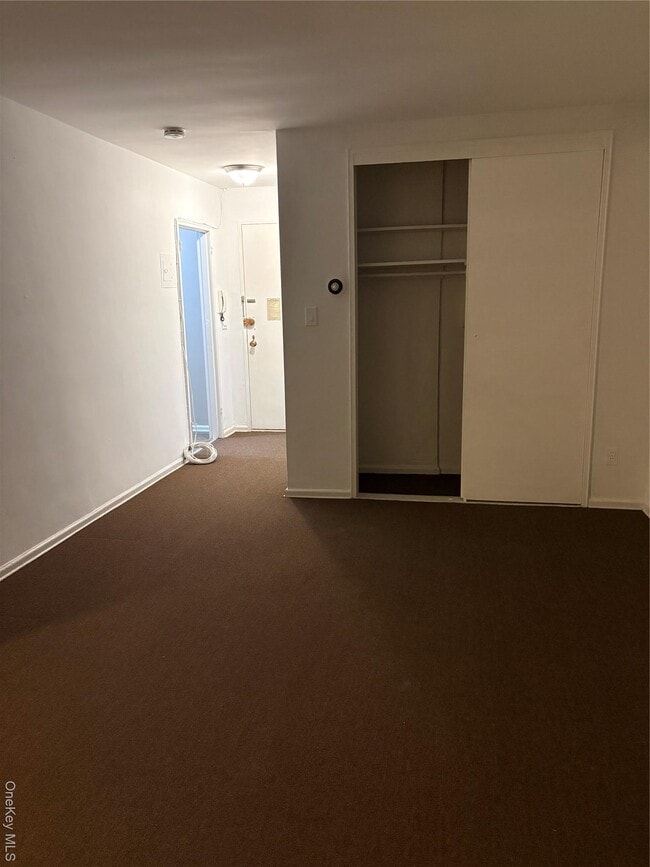 Building Photo - 151-05 Cross Island Pkwy