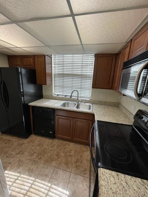 Building Photo - 810 Oakgrove Dr