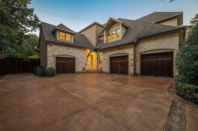 Building Photo - 4311 Brookview Dr
