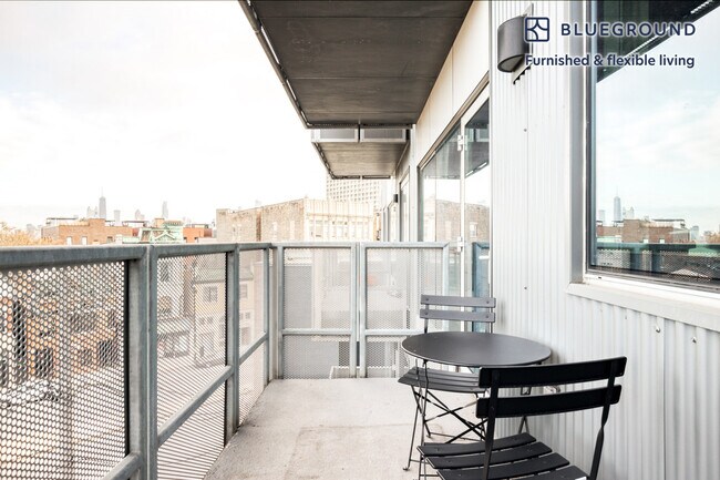 Building Photo - 1241 N Milwaukee Ave