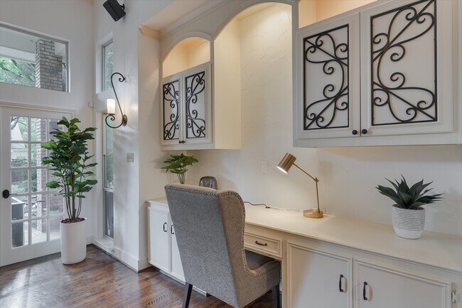 Foto del edificio - 6507 Clubhouse Cir