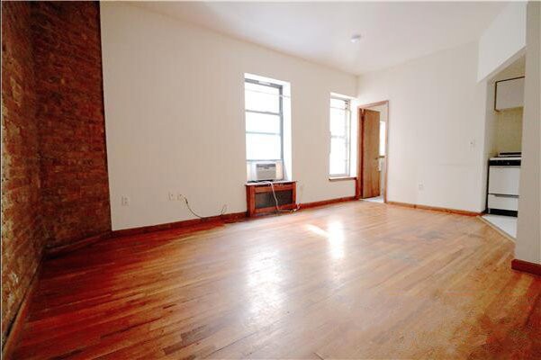 Primary Photo - 200 W 85th St