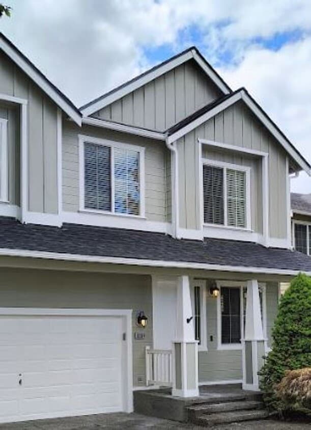Primary Photo - ****GATED AREA, 4 BDR w/LOFT****
