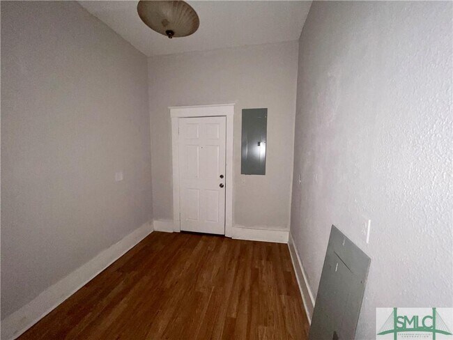 Foto del edificio - 2217 Harden St