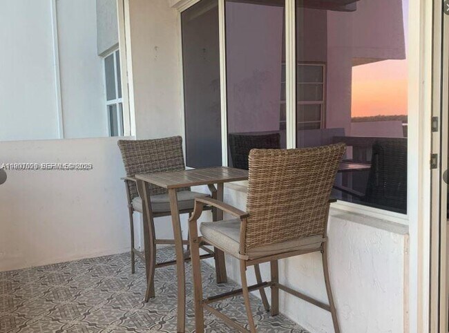 Foto del edificio - 3111 N Ocean Dr