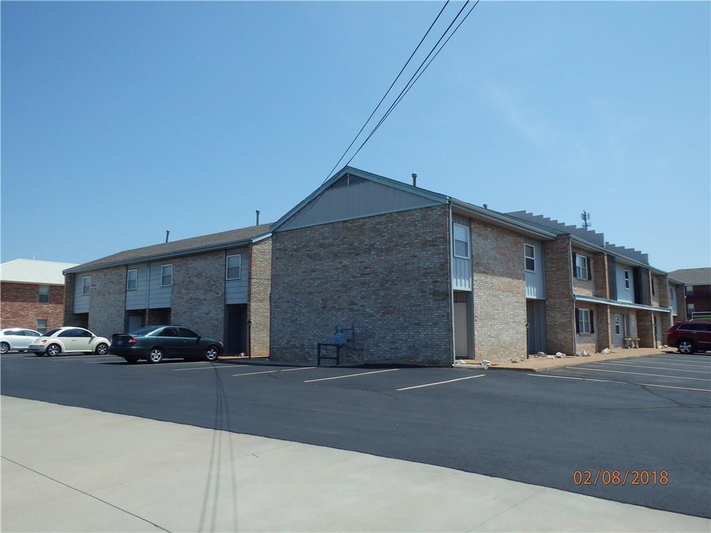 Primary Photo - 301 W Davis Ave