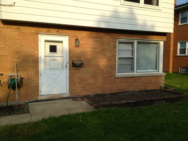 Building Photo - 737 Barnsdale Rd