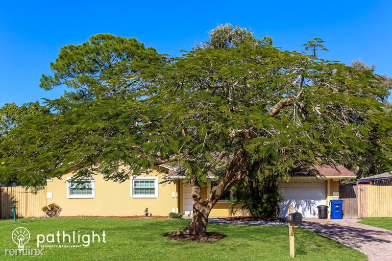 Primary Photo - 3 br, 2 bath House - 2425 Arapaho Street UNIT