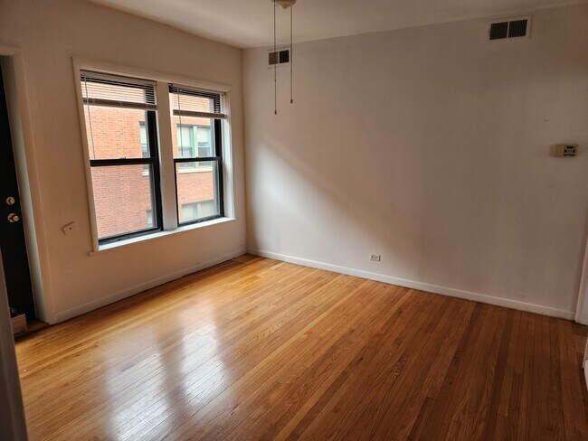 Foto del edificio - 3948 N Fremont St