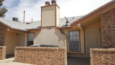 Building Photo - 1388 Trudy Elaine Dr