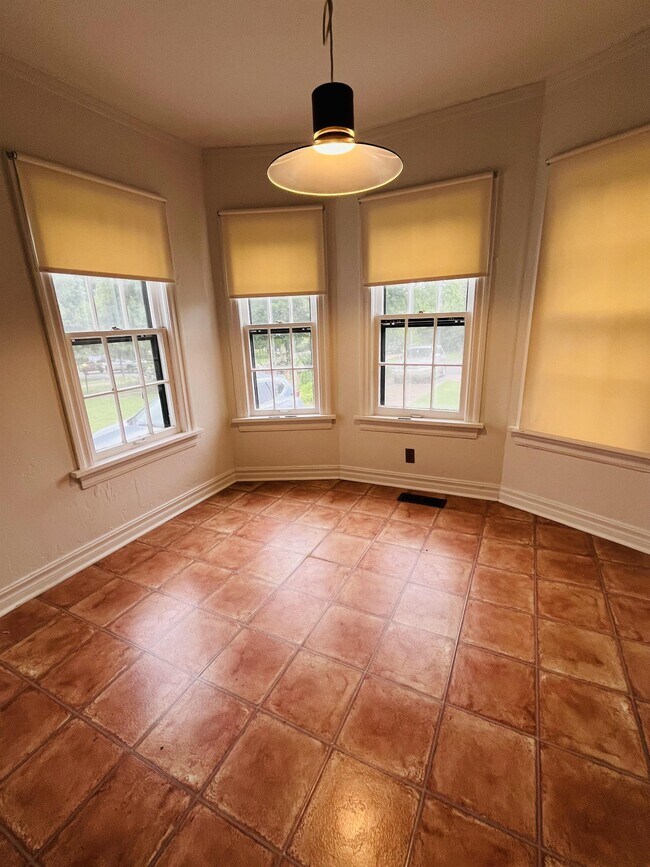 Foto del edificio - 1600 NW 38th St