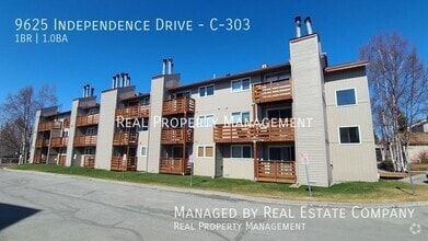Building Photo - 9625 Independence Dr