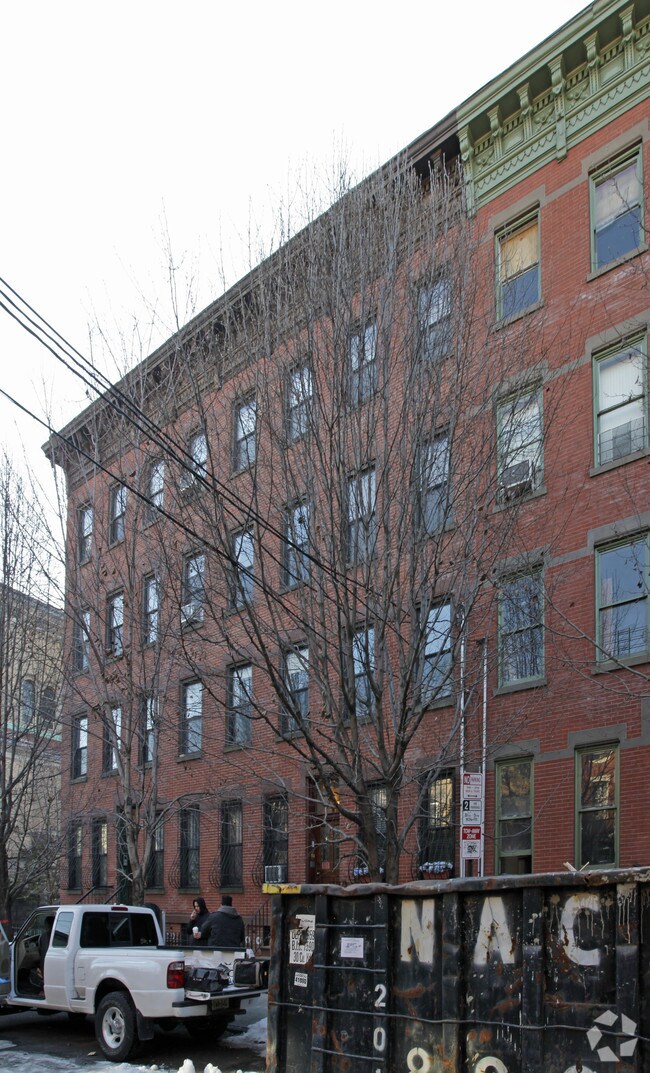 Building Photo - 227 3rd St