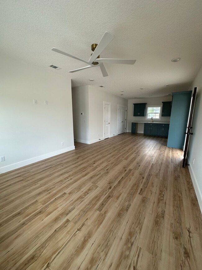 Foto del edificio - 3 Bed 2 Bath House
