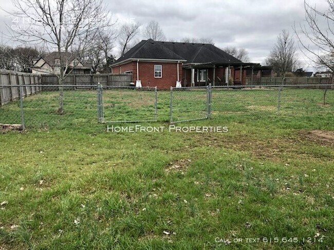 Foto del edificio - Country Living 3 bd/2ba on 1.39 acres