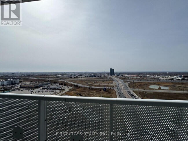 Photo du bâtiment - 225 Commerce St