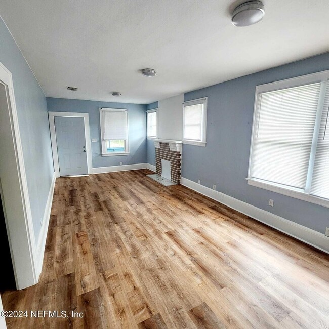 Foto del edificio - 1735 Brackland St